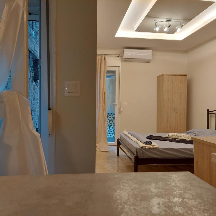 סלוניקי Budget Apartment To The Center מראה חיצוני תמונה