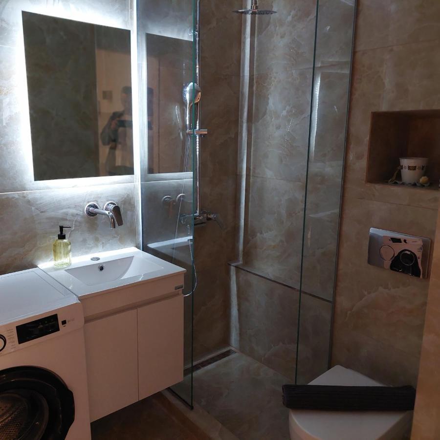 סלוניקי Budget Apartment To The Center מראה חיצוני תמונה
