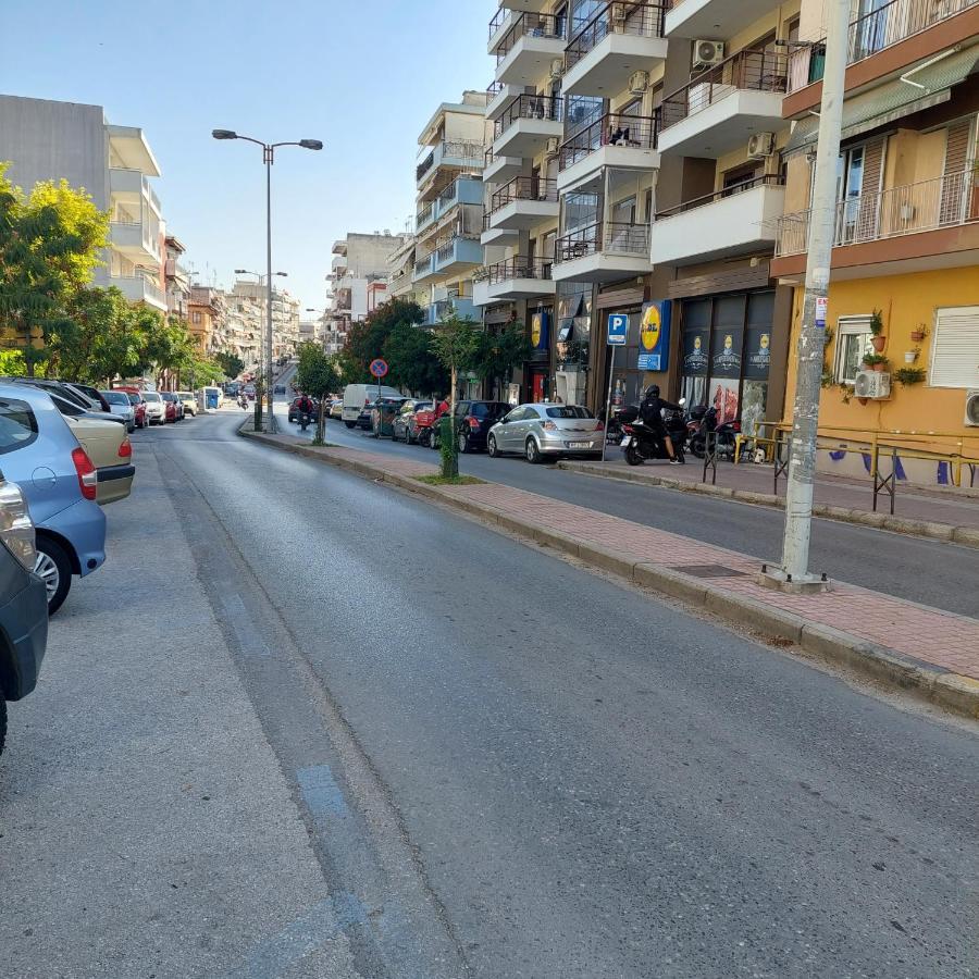 סלוניקי Budget Apartment To The Center מראה חיצוני תמונה
